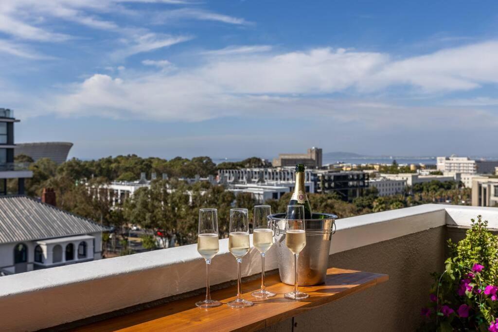 Greenpoint Emerald Ciudad del Cabo Exterior foto